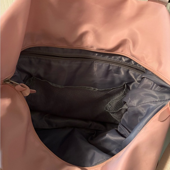 Weekender Bag - Picture 4 of 8